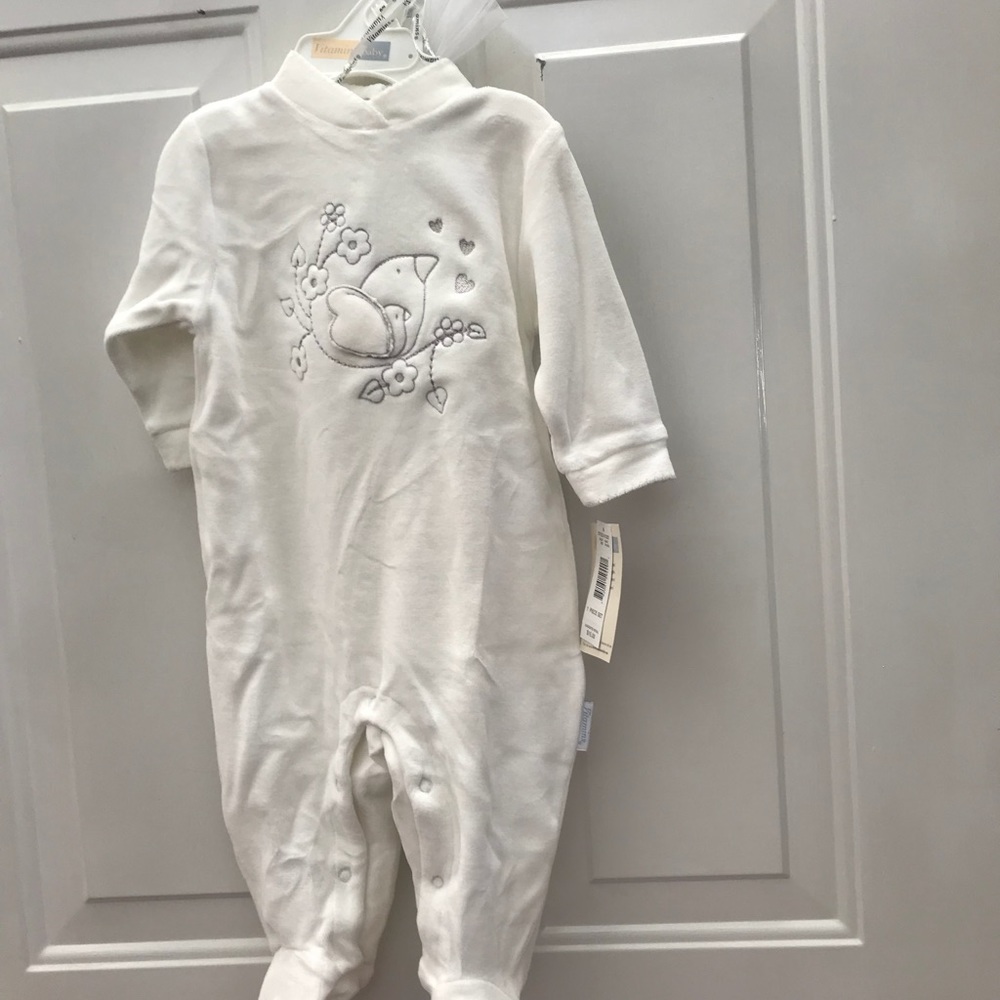 New Infant Romper by Vitaminsbaby
